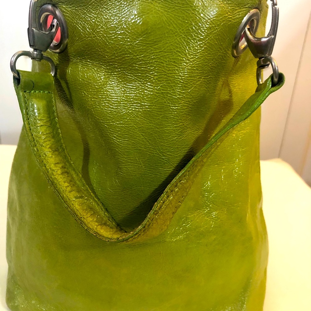 MAURIZIO TAIUTI Genuine Leather Bucket Purse
